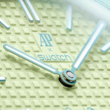 Swatch & Audemars Piguet Royal Pop Blaue Acht